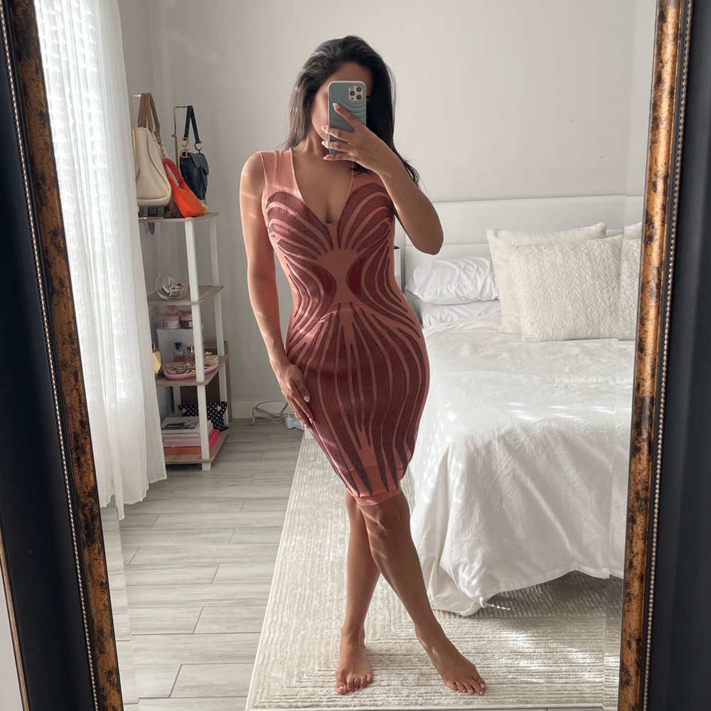 Baccio Couture Chic Mauve Bodycon Midi Dress